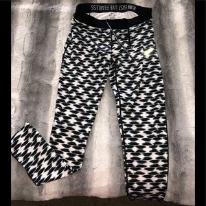 Nike DRI-FIT workout pant/tight